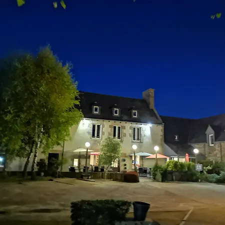 Logis La Grassinais Hotel 3*