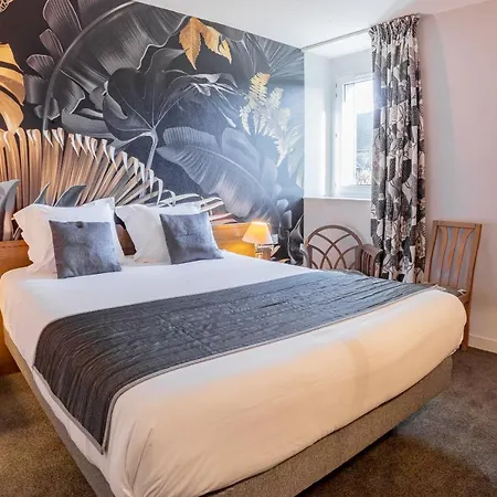 Logis La Grassinais Hotel