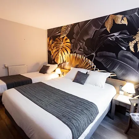 Logis La Grassinais Hotel 3*