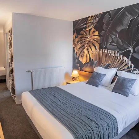 Hotel Logis La Grassinais 3*