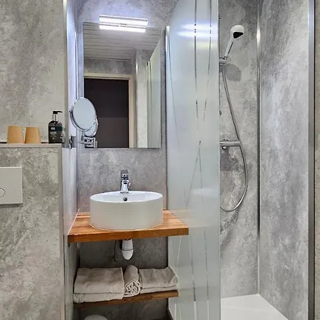 فندق Logis La Grassinais سان مالو