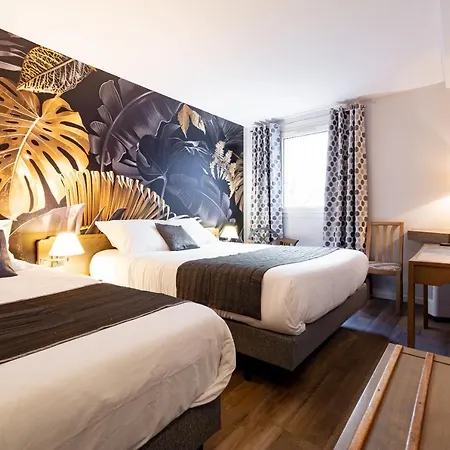 Logis La Grassinais Hotel 3*