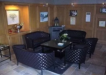 Logis La Grassinais Hotel 3*